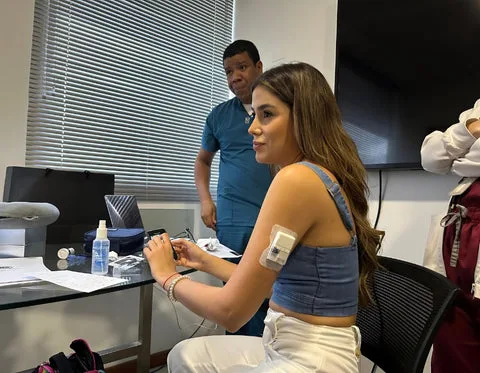 Gabriella de la Cruz primera bomba de insulina YANO